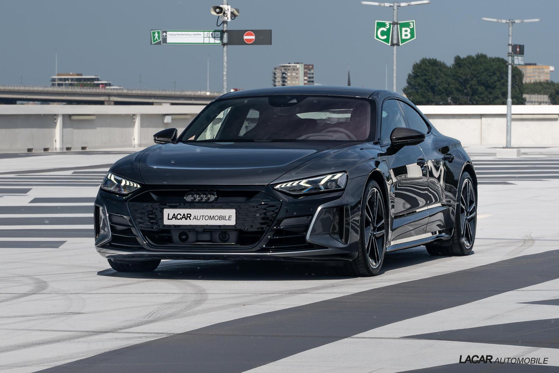 45824903-2.jpg