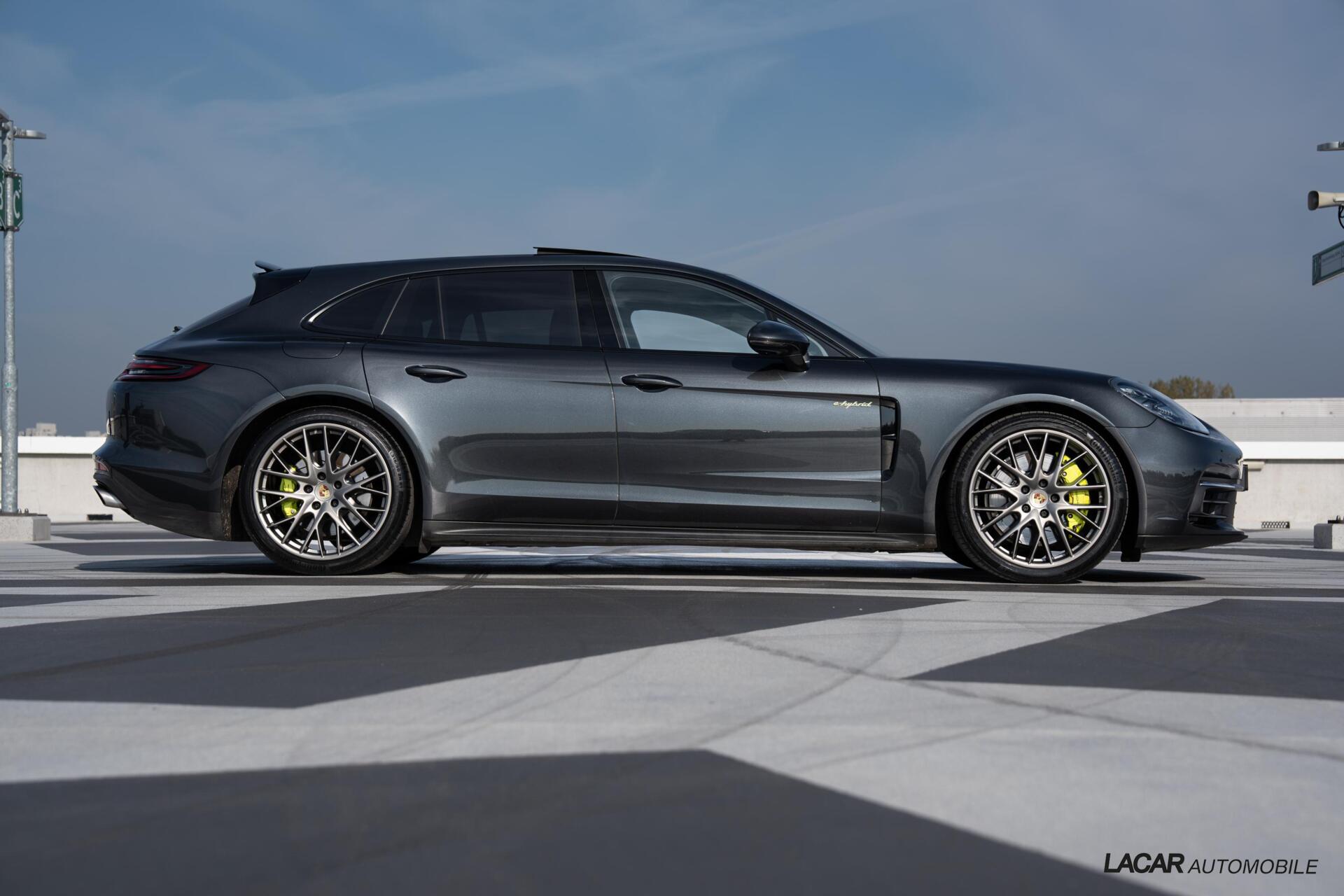 47989353-2.jpg